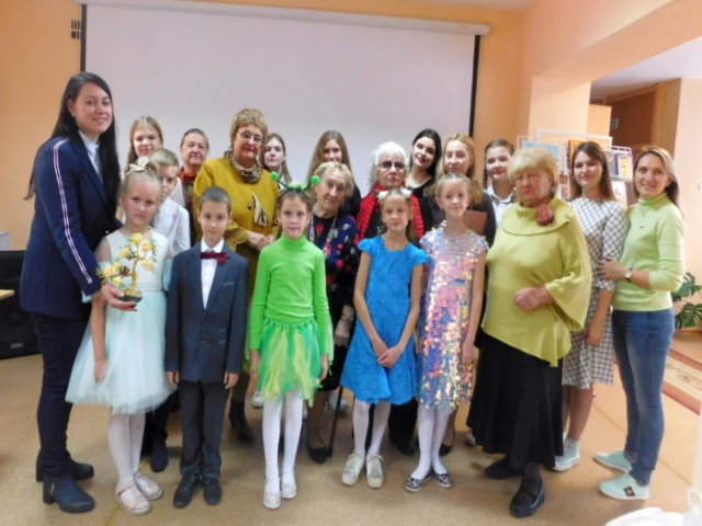 Музыкальная шкатулка «В городском саду играет…»