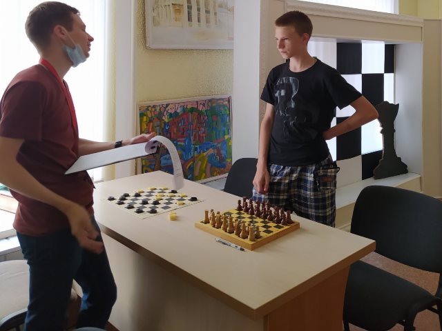 «Путешествие в мир шахмат и шашек»