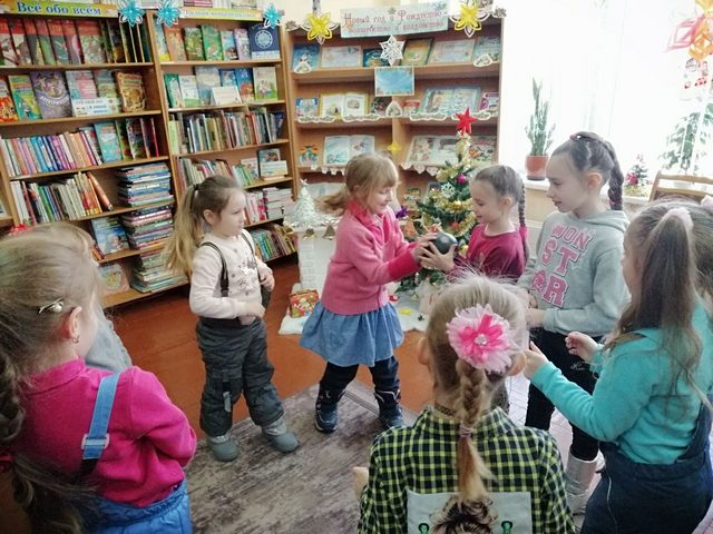День новогодних затей «Сказочная кутерьма»