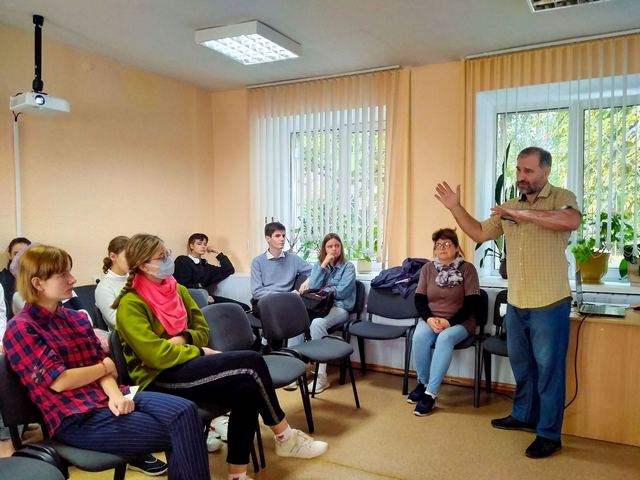 Творческая встреча с авторами выставки-экспозиции «Узорная ростань роднага краю»