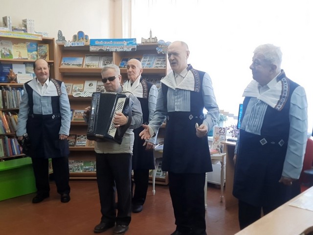 Празднично-музыкальная программа НИКОЛАЯ ВОРОПАЯ
