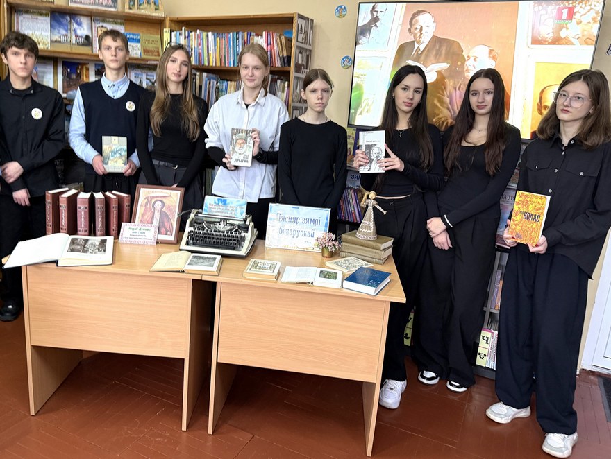 Паэтычная гасцёўня «І доўга будзеш ты ісці, спяваць, паэт, і жыць»